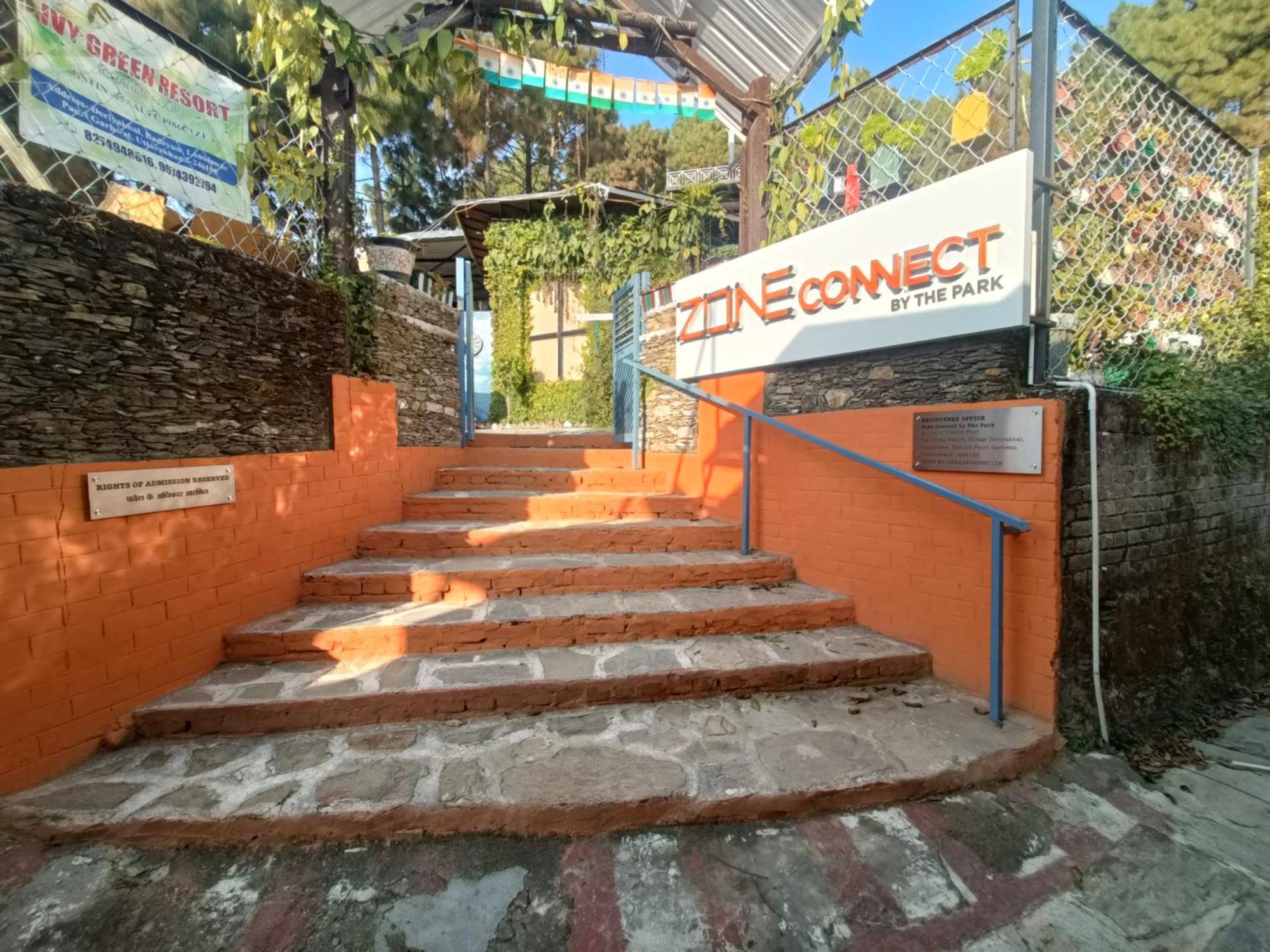 Zone Connect By The Park, Lansdowne Otel Dış mekan fotoğraf
